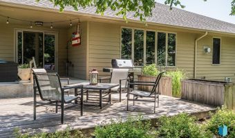 1109 S Parkview Blvd, Brandon, SD 57005