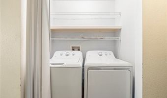 1045 S Saunders St, Aransas Pass, TX 78336