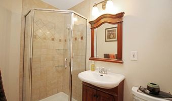 13 Hemlock Ave, Andover, NJ 07860