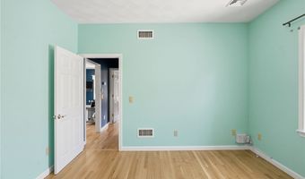 28 Fairview Ave, Cumberland, RI 02864