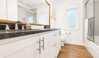 5305 Bentwater Dr, Benton, AR 72002