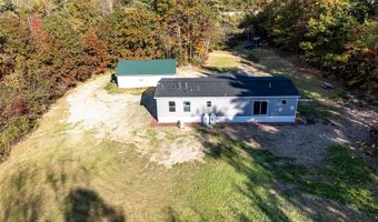 3 Back Rd, Abbot, ME 04406