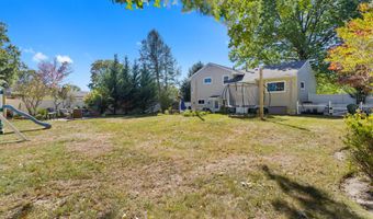 11 Probasco Dr, Allentown, NJ 08501