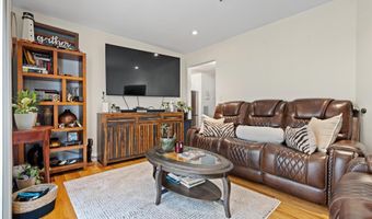 68 Stetson Pl 68, Danbury, CT 06811