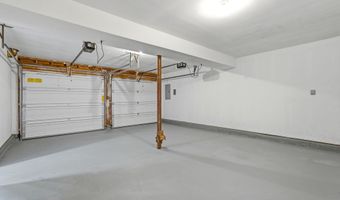 60 Woodland Rd, Bayville, NJ 08721