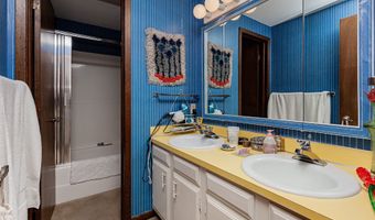 200 Westbend Cir, Ames, IA 50014