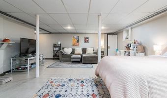 212 S Spruce St, East Providence, RI 02914