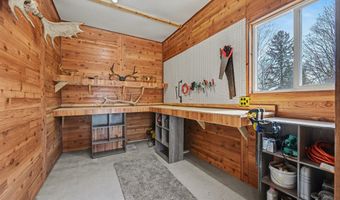 3517 Lake Allegan Dr, Allegan, MI 49010