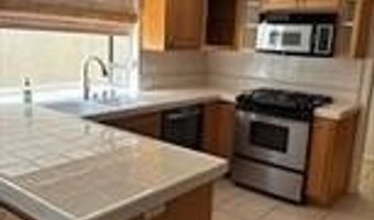 915 S Ridgecrest Cir, Anaheim, CA 92807