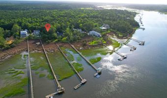 1422 Dupree Creek Dr, Awendaw, SC 29429