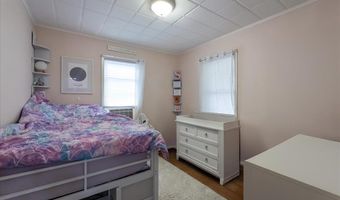 14 Magnolia St, Bergenfield, NJ 07621