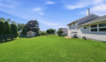 141 S SHELLEY Dr, Claymont, DE 19703