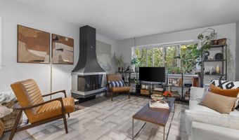 3177 Sunnywood Dr, Ann Arbor, MI 48103