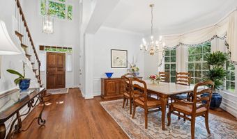 9209 TOWN GATE Ln, Bethesda, MD 20817