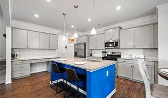 137 Lynwood Ln, Ball Ground, GA 30107
