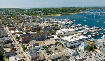 433 Thames St E, Newport, RI 02840
