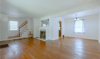 868 Davies Ave, Akron, OH 44306
