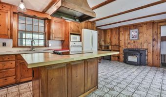 42 Main St, Brookline, NH 03033