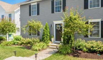 42 Chestnut St 11, Bethel, CT 06801