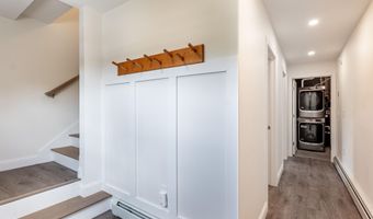 1 Estes Dr, Standish, ME 04085
