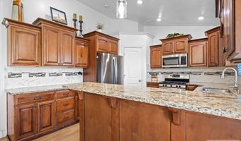5477 Barton Cir, Ammon, ID 83406