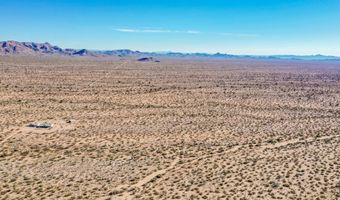 7190 E Red Barrel Rd, Yucca, AZ 86438