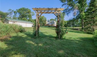 919 Genes Rd SE, Alexandria, MN 56308