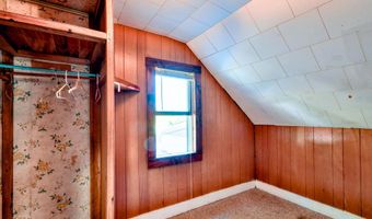 104 Grove Ave, Alma, MI 48801