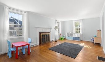 59 Merritt Rd, East Providence, RI 02915