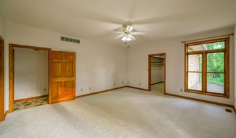 6300 Jonathan Ln, Albany, OH 45710
