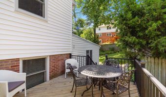 9504 WADSWORTH Dr, Bethesda, MD 20817
