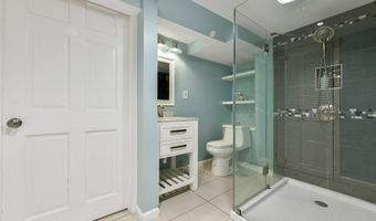 122 Thompson St, Boston, MA 02136