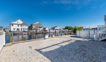 73 Carlyle Dr, Bayville, NJ 08721