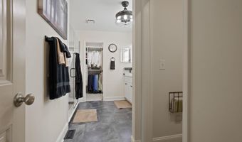 330 War Emblem Dr, Boiling Springs, SC 29316