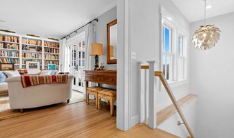 15 Liberty St, Chester, CT 06412