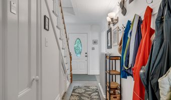 85 Bedford St, Bath, ME 04530