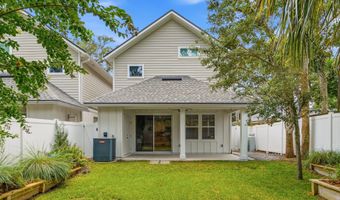 57 SHERRY Dr, Atlantic Beach, FL 32233