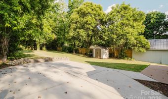 1726 Medford Dr, Charlotte, NC 28205