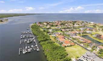 6111 LAGOMAR Ln, Apollo Beach, FL 33572