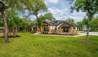 140 Wood Valley Dr, Adkins, TX 78101