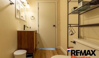 21 Sunburst Dr, Cody, WY 82414