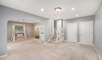 614 S 7th St, Atchison, KS 66002