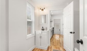 124 Vine St, East Providence, RI 02914