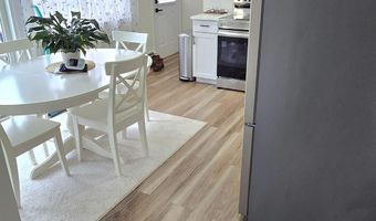 64 4th St, Bristol, CT 06010