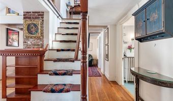 74 Third St, Newport, RI 02840