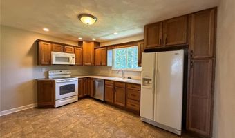 319 Lindenwood Blvd, Alton, IL 62002