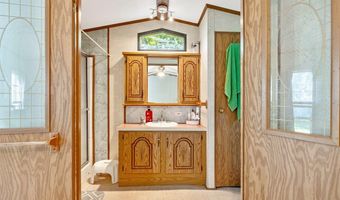 37 Wheeler Dr, Alburgh, VT 05440