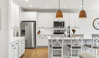 705 35th St SW, Altoona, IA 50009