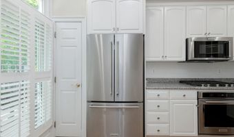 9 FRANKLIN St, Alexandria, VA 22314