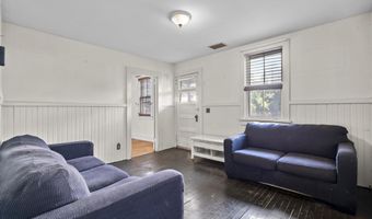 41 Old Farms Rd, Avon, CT 06001